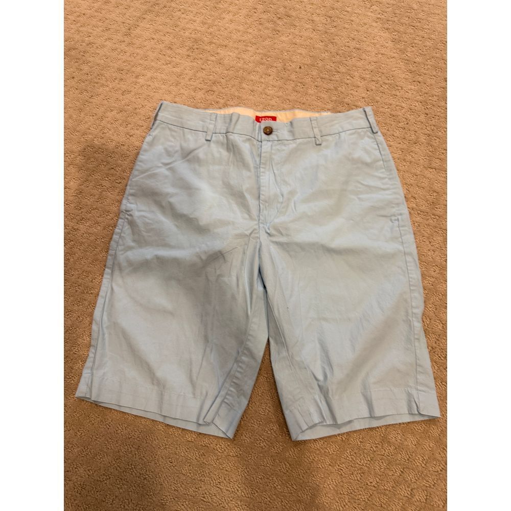 Izod Mens size 32 sky blue shorts EUC